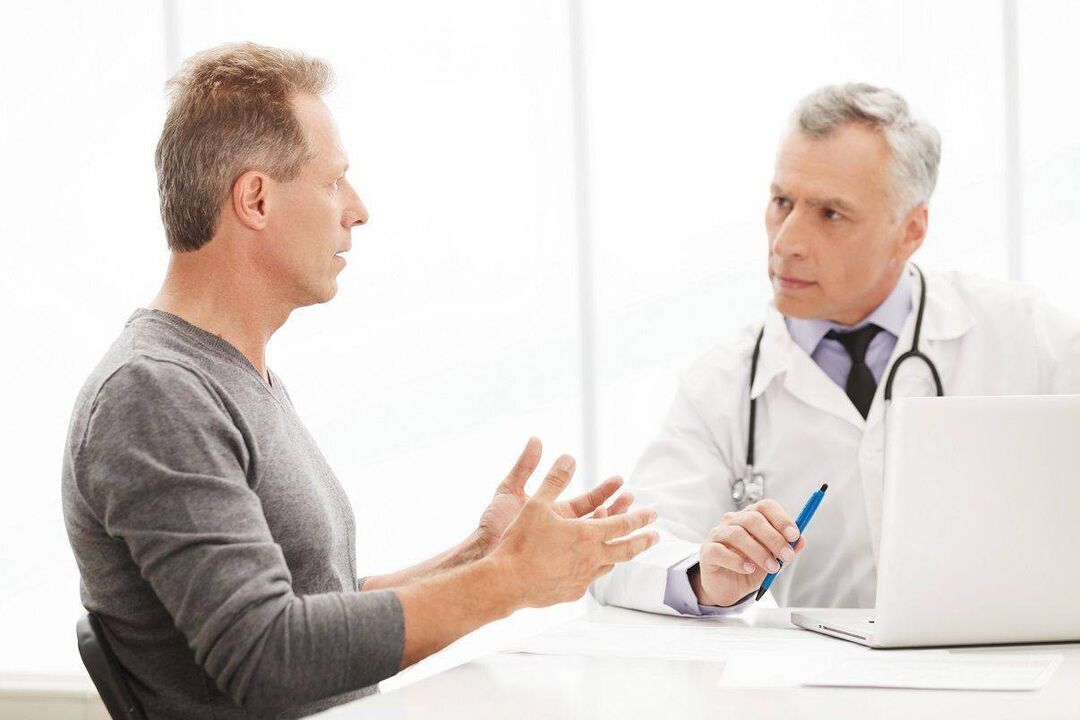 Kuckt en Dokter fir Symptomer vun der Prostatitis